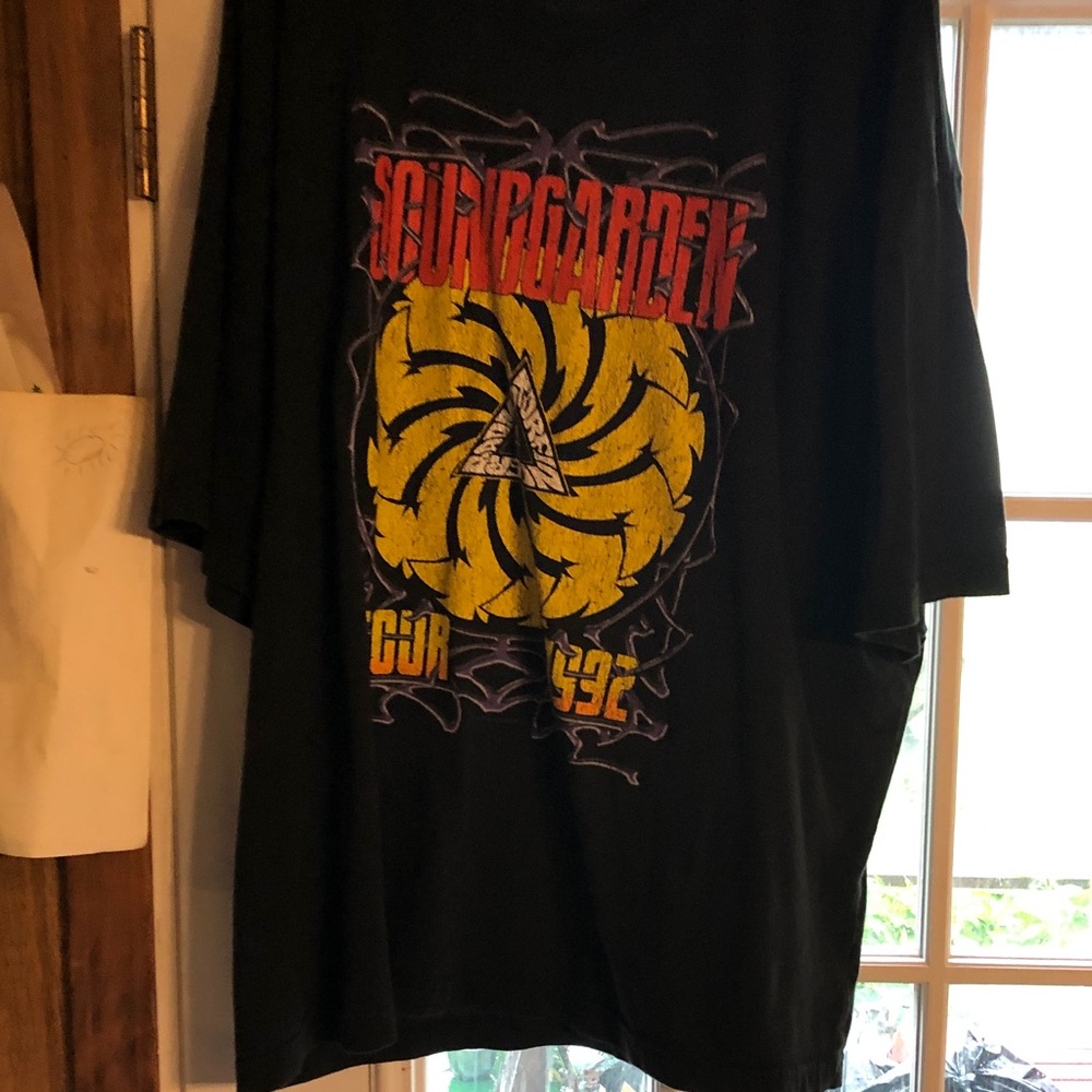 GAP Black Short Sleeve Tee with Yellow and Red Graphic